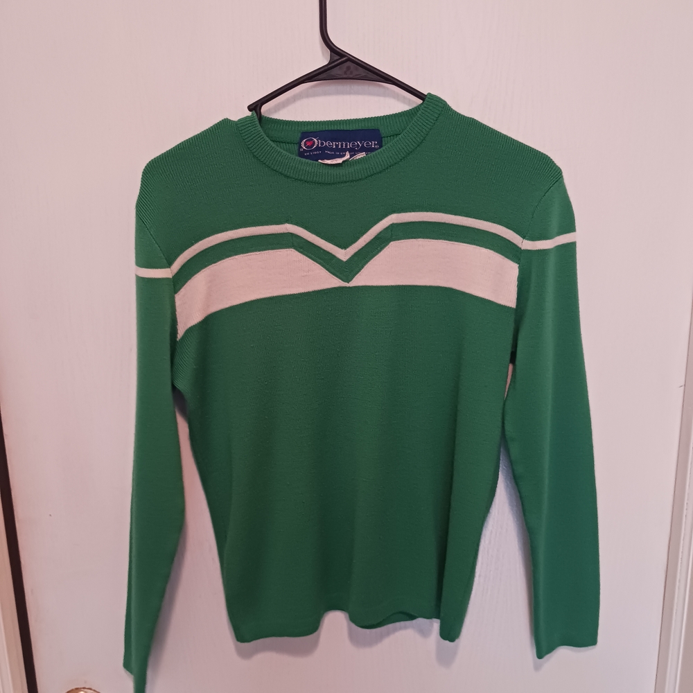 Obermeyer Green and Cream Crew Neck Sweater